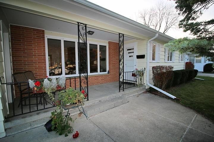 1st image of 2110 Burnett Ave