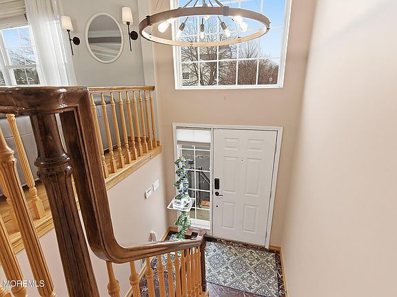 5th image of 206 Hidden Lake Drive