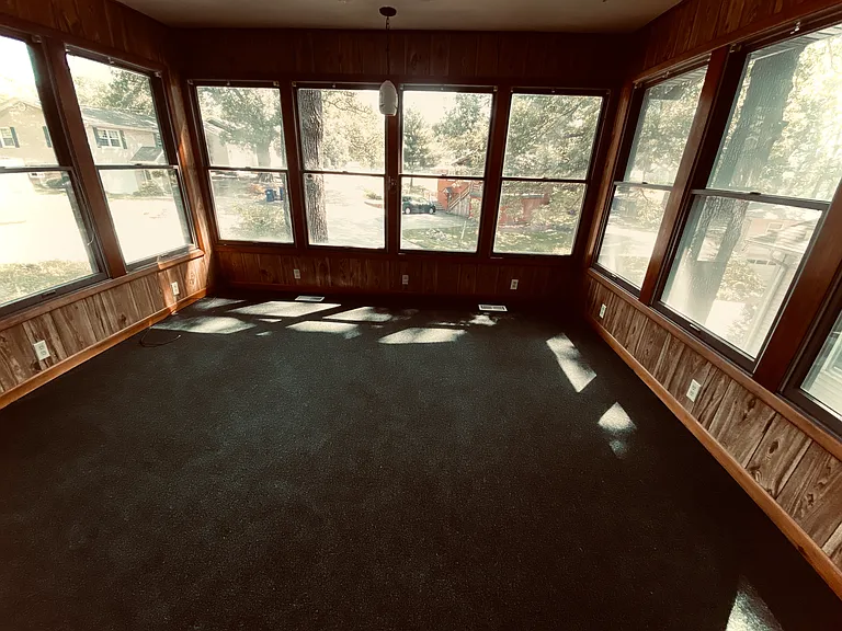 9 Lake Grove Clb — Photo 25