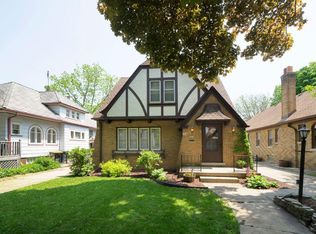 2014 S 81st St, West Allis, WI 53219