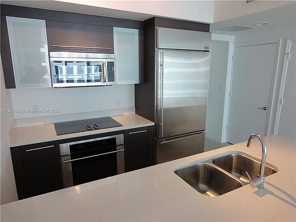 4th image of 500 Brickell Ave APT 3006