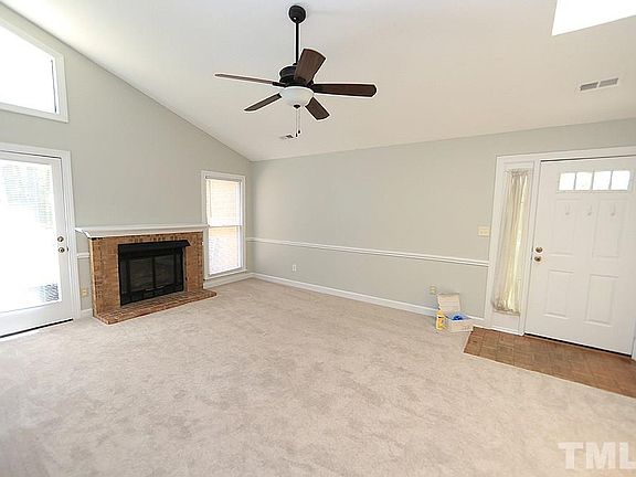 4th image of 200 Woodcroft Pkwy #37A