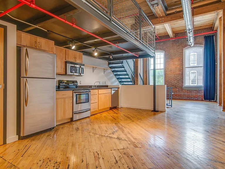 1400 Rosa L Parks Blvd #105 — Photo 5