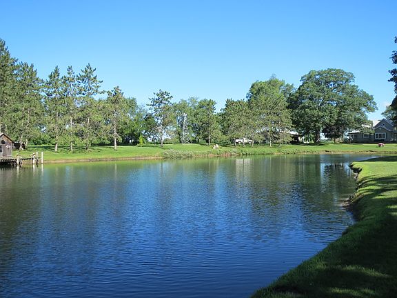 1 Acre Stocked Pond 
