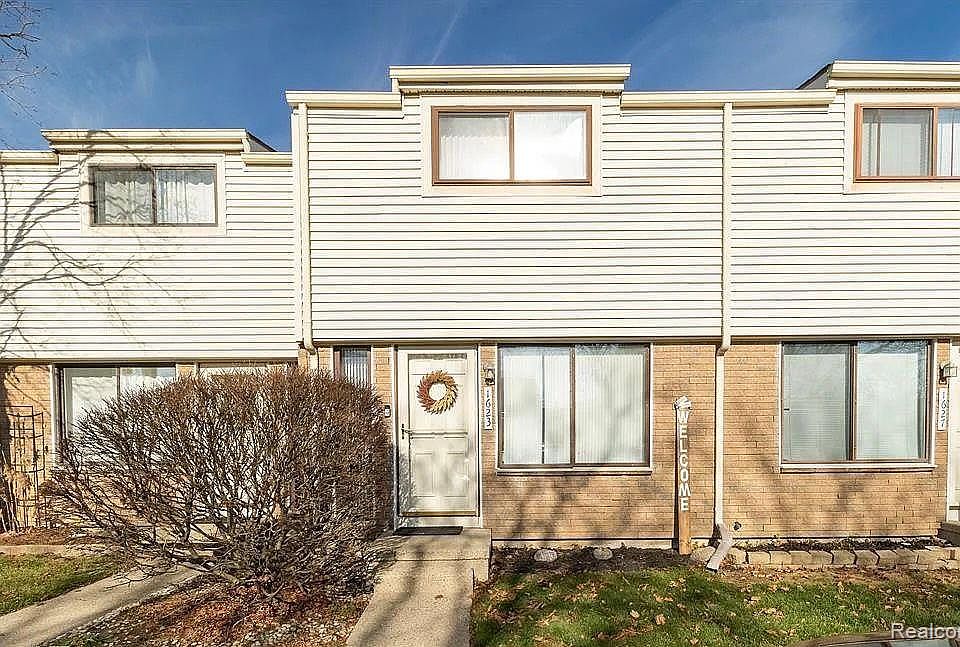 1st image of 1623 Wimbledon Dr #16
