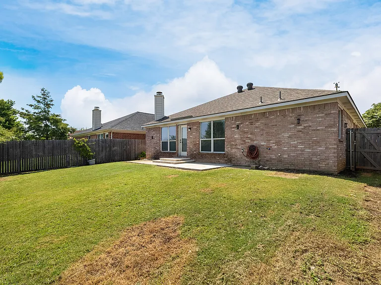 7229 Specklebelly Ln — Photo 34