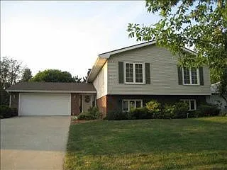 3030 Ann Dr photo 1