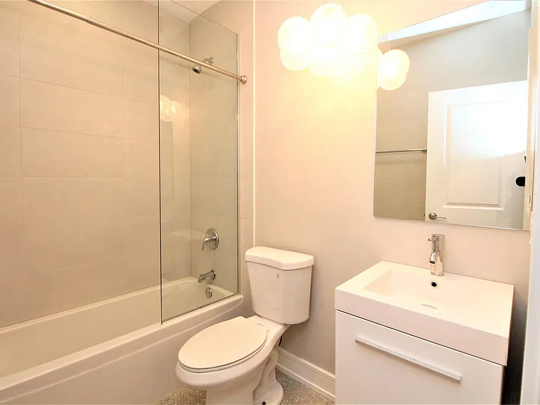2408 W Cortland St #1W — Photo 10