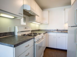 2544 NW Vaughn St #A, Portland, OR 97210