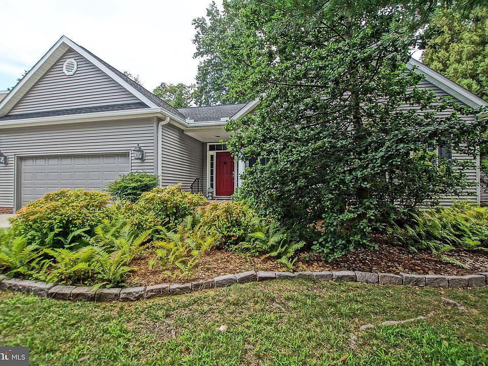 1st image of 421 Seagull Dr