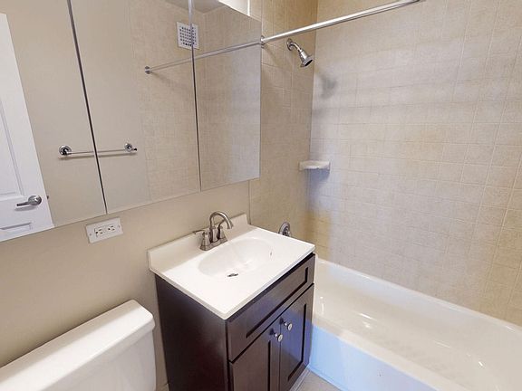 5th image of 310 Greenwich St APT 31A