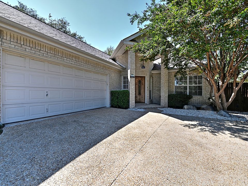 1st image of 1615 Hawks Tree Ln