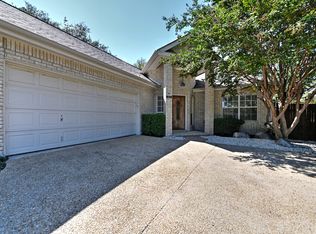 1615 Hawks Tree Ln, San Antonio, TX 78248