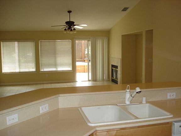 4th image of 600 Boone Dr
