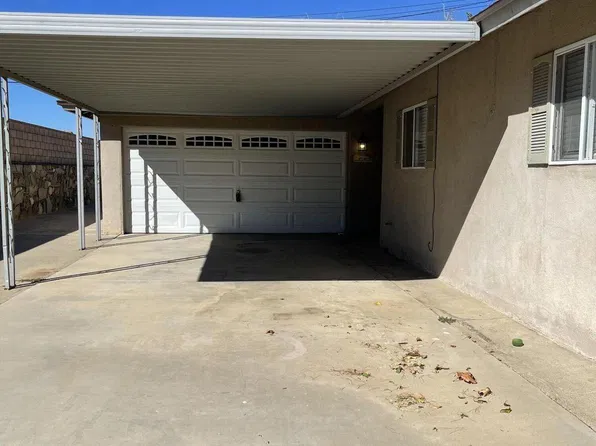 38847 Foxholm Dr, Palmdale, CA 93551