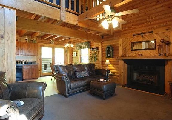 3rd image of 532 Cummings Ln