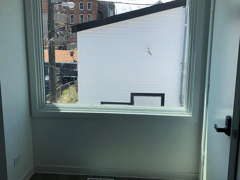 710 N Elizabeth St #2FB — Photo 9