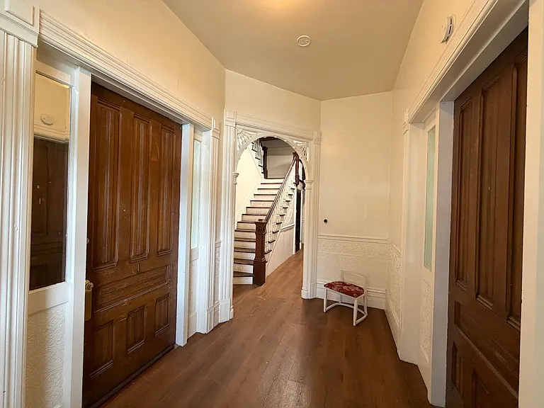 1225 G St — Photo 12
