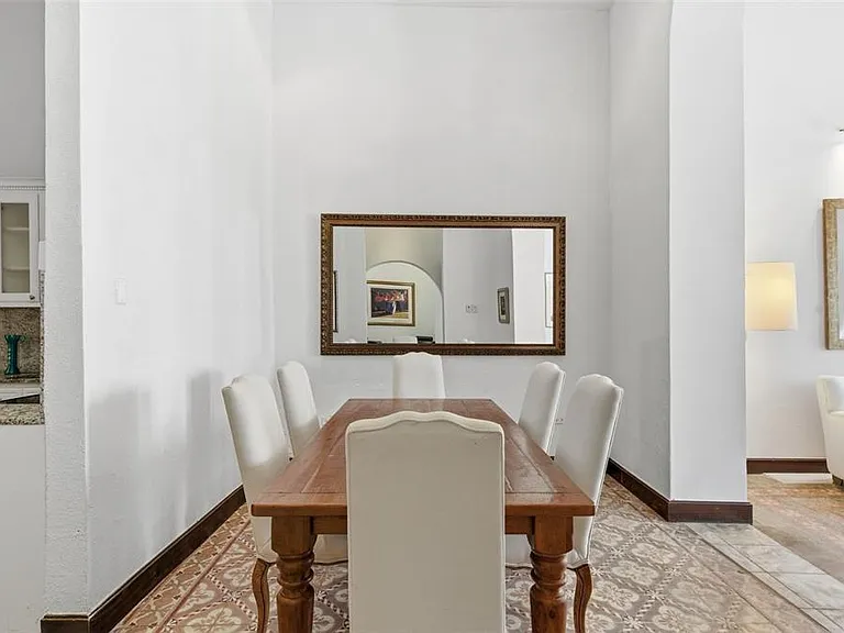 65 Calle San Francisco — Photo 35