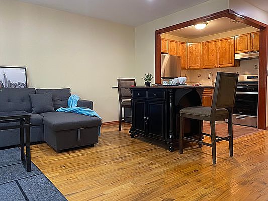 2nd image of 448 Throop Ave #2