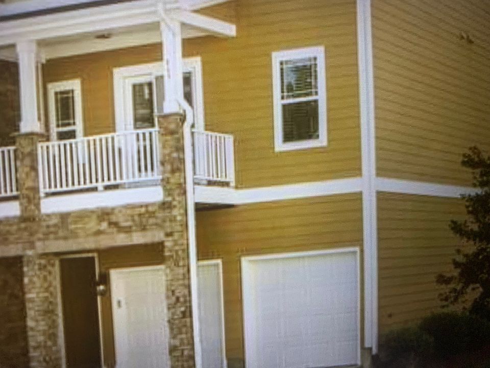 Front, balcony,garage.