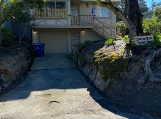 2 Guadalupe St, Carmel, CA 93923