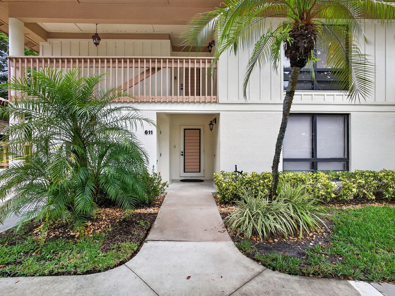 2 bed, 2.0 bath, 1366 sqft, $2,800 — Photo 3