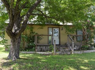 304 E Ash St, Johnson City, TX 78636