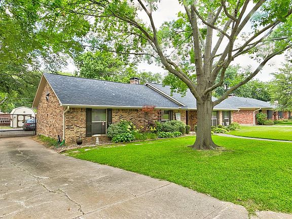 3rd image of 2536 Sherwood Dr