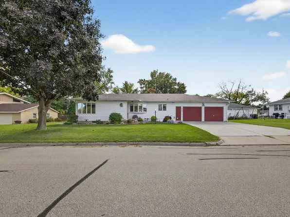 207 W Clay St, Lake City, MN 55041