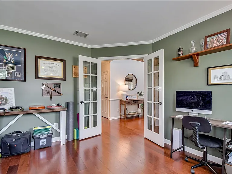 1156 Parkside Trl — Photo 35