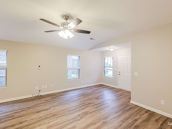5th image of 113 Winstead Cir