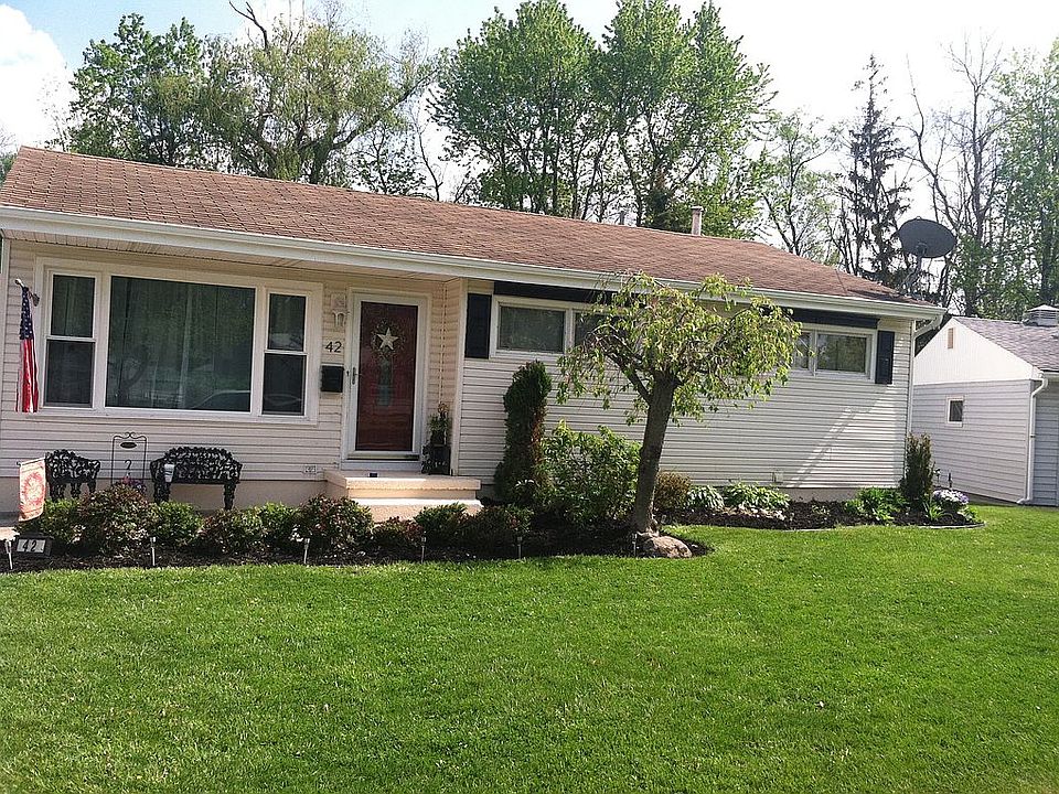 1st image of 42 Rogers Dr