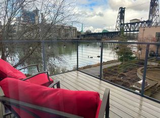 720 NW Naito Pkwy APT D25, Portland, OR 97209