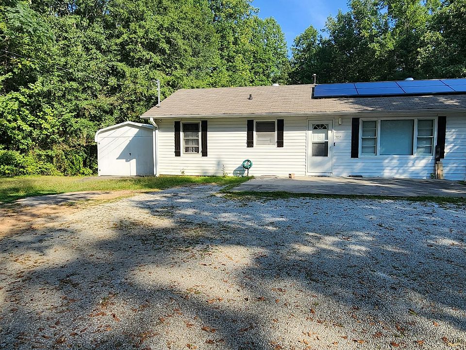 Garage and off street parking