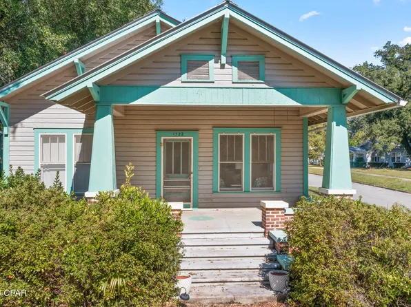 1322 Coggin Ave, Chipley, FL 32428