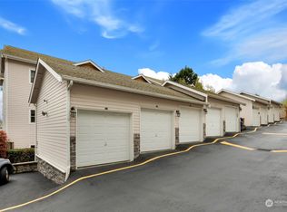 8808 Redmond Woodinville Rd NE APT C101, Redmond, WA 98052