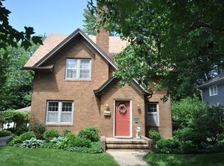 2430 Glenwood Dr, Kalamazoo, MI 49008