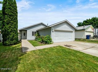 833 W Kyler Ave, Hayden Lake, ID 83835