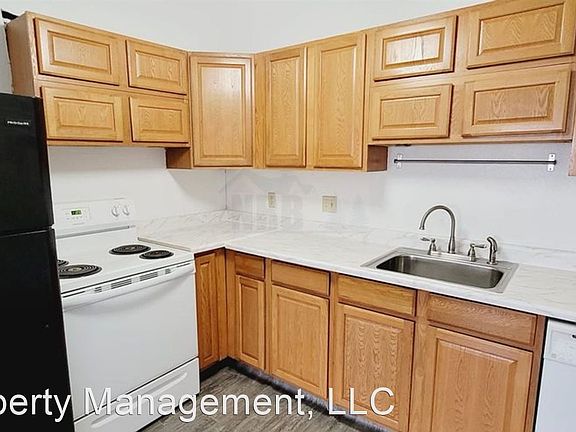 2nd image of 417 22nd St SE #11334982