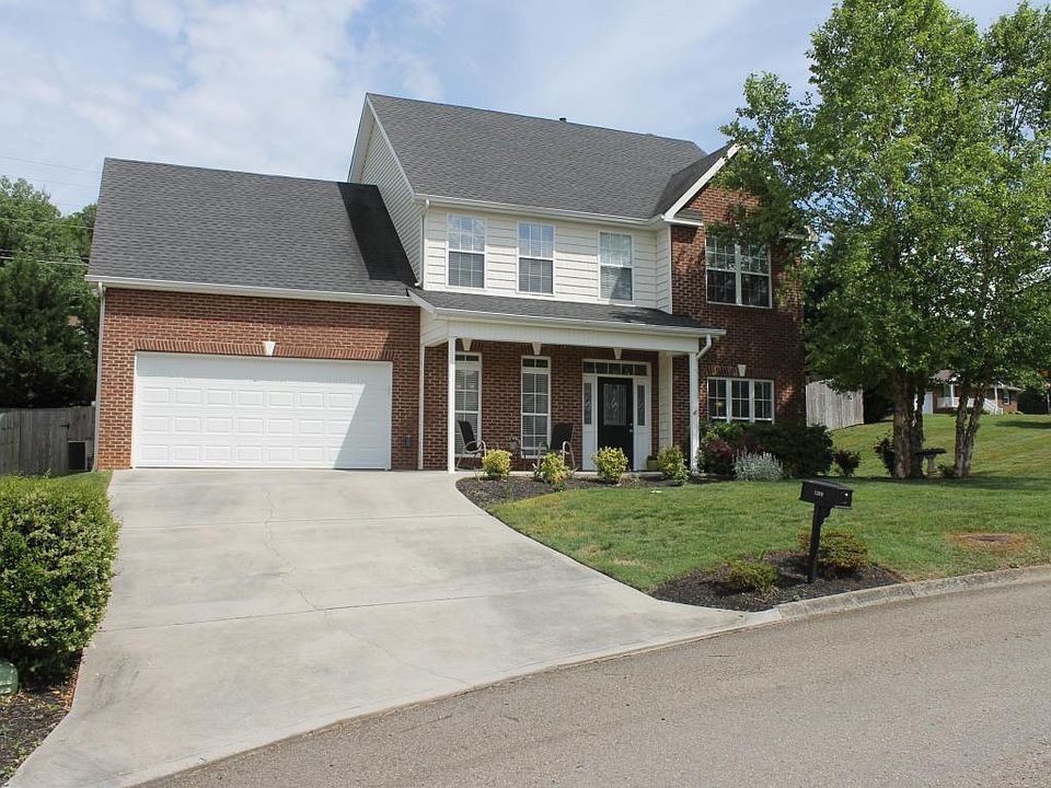 1st image of 1300 Wyoming Ln