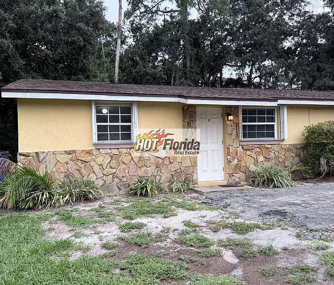 1003 Wildflower St #B — Photo 1