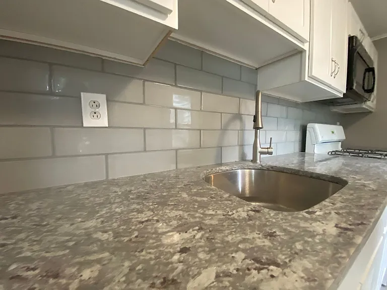 706 Northampton St — Photo 4