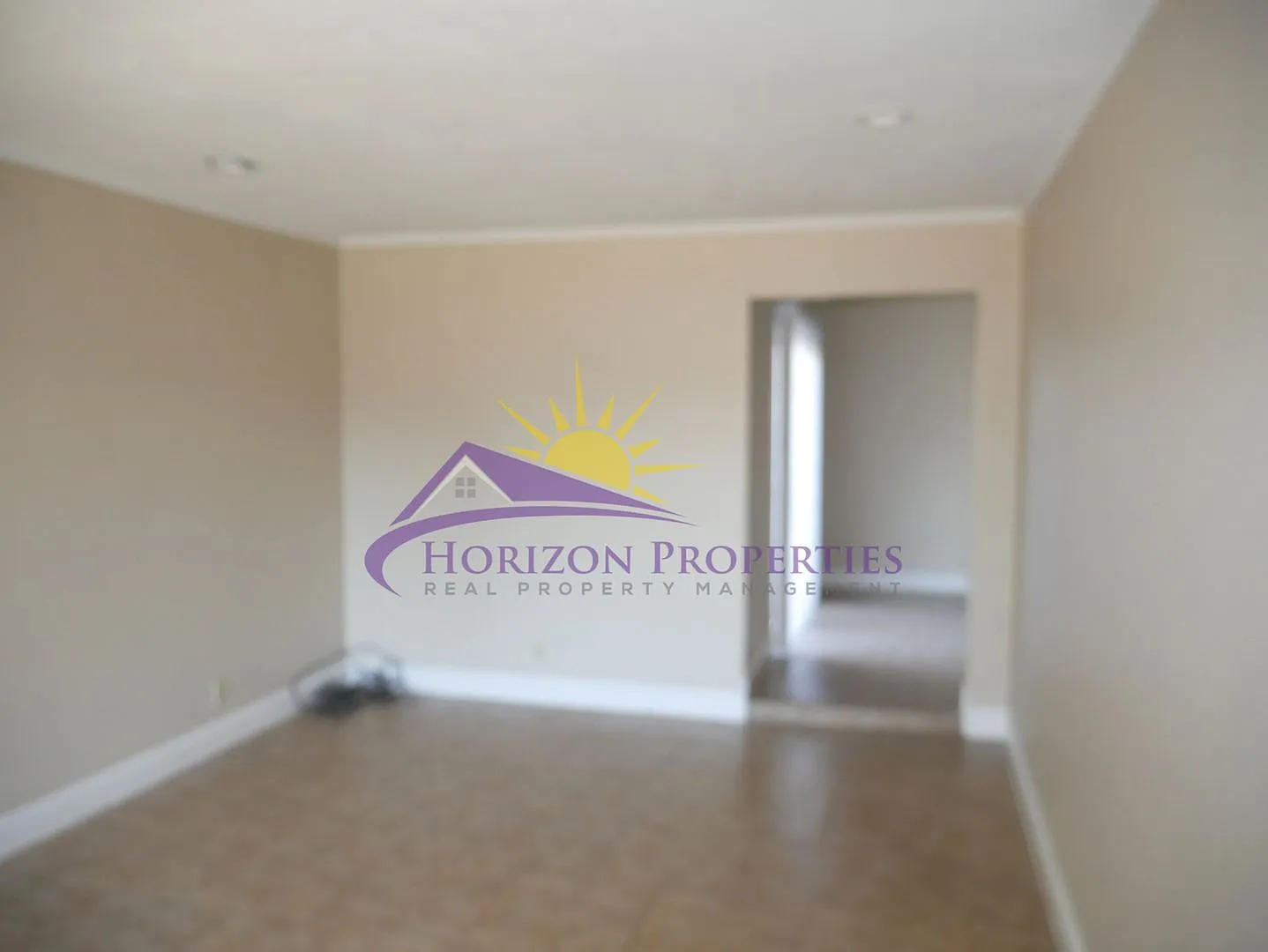 5566-5568 Hillsdale Blvd — Photo 4