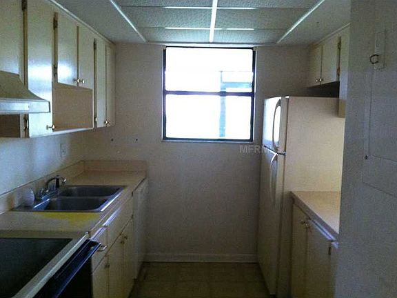 2nd image of 895 N Village Dr 108 #108
