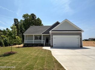 192 Royal Ave, Selma, NC 27576
