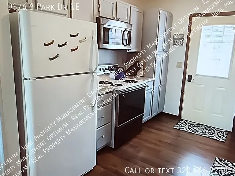 9376 S Park Dr NE — Photo 6