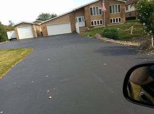 36861 N Magnolia Ave, Gurnee, IL 60031