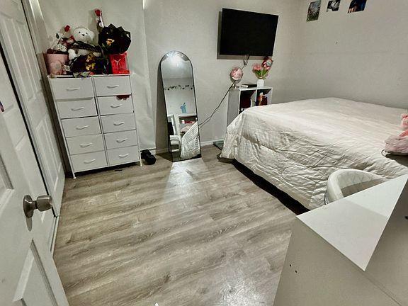 3rd image of 1710 E 5th Ave APT 202