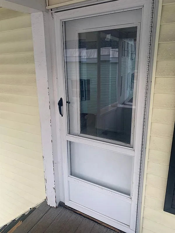 2 bed, 1.0 bath, 1000 sqft, $1,800 — Photo 2